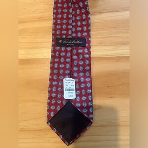 brooke’s brothers brand new silk tie